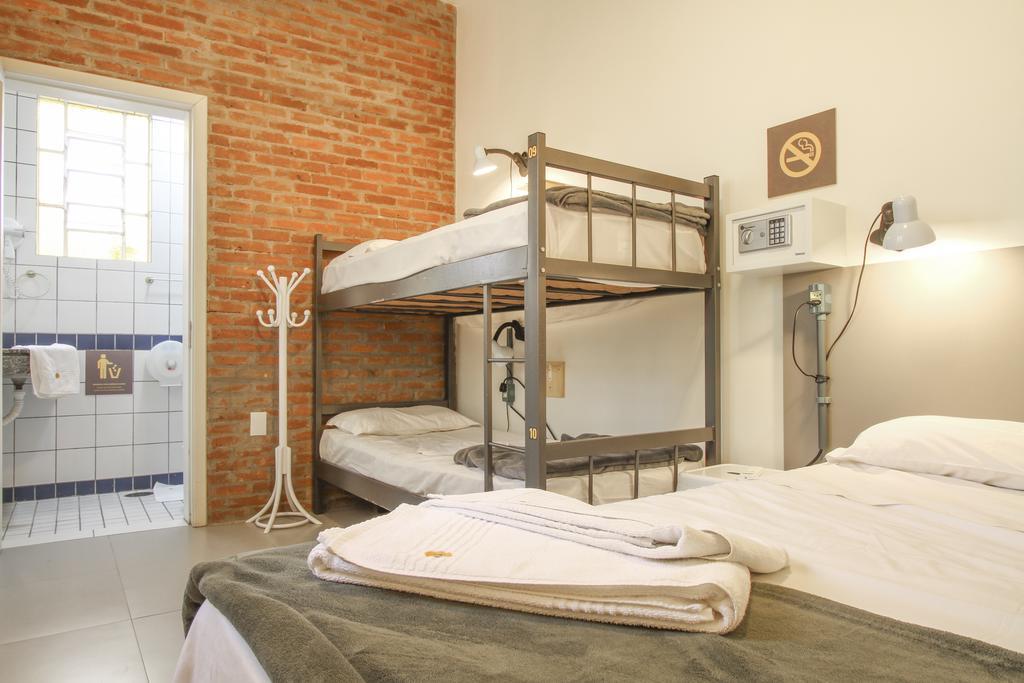 Brick Hostel ポルト・アレグレ エクステリア 写真